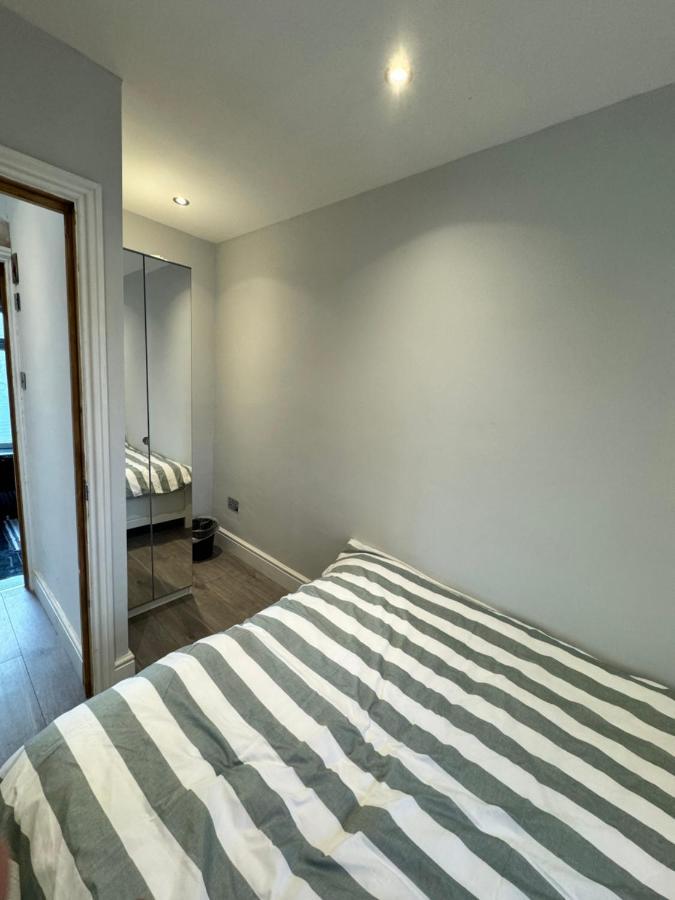 1 Bed With Kitchenette And Bathroom Oxford Exterior foto